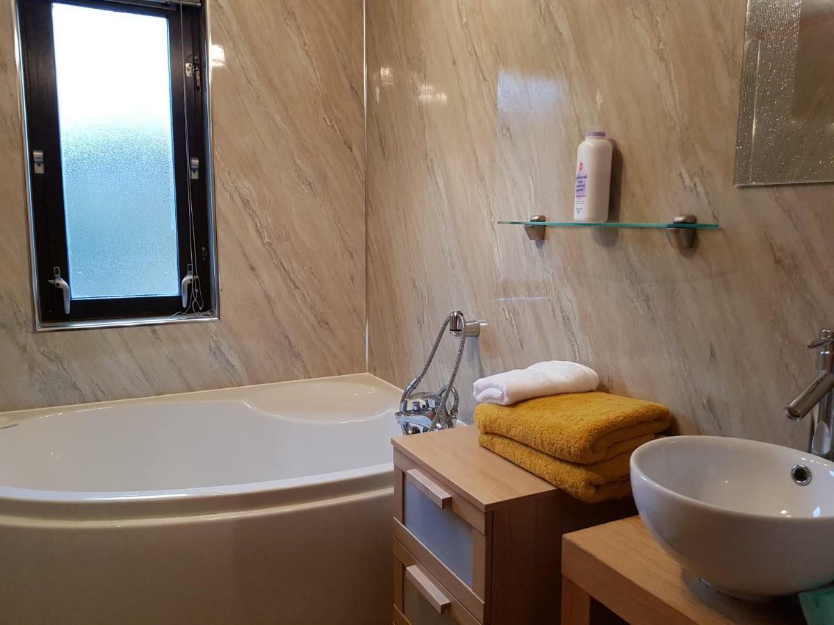 Loch Ness And Highlands Holiday Home Bearnock Ngoại thất bức ảnh